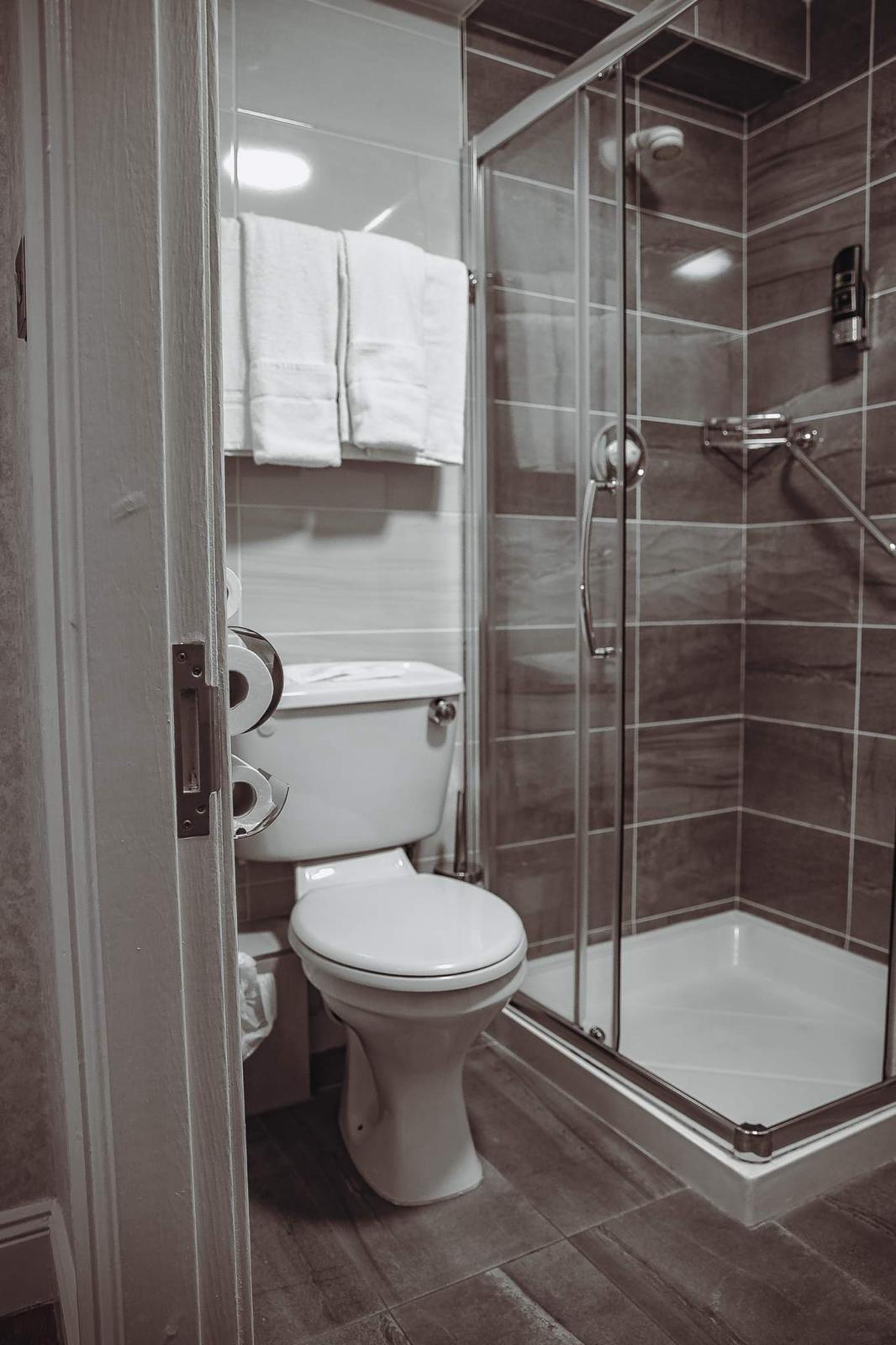 Ensuite Image